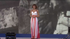 Actress Lauren B. Martin onstage, co-hosting "Welcome Home! A Nations Tribute to Vietnam Veterans"
